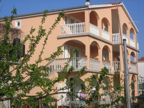 Privlaka Croacia super código de descuento booking.com