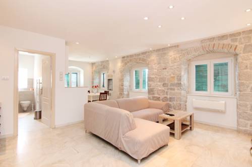 Divisé Croatie code de réduction super booking.com