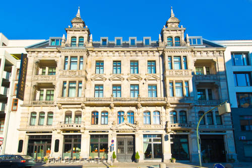 Берлин Германия Код супер скидки booking.com