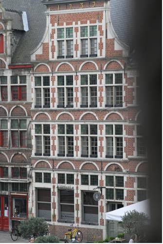 Caballero Bélgica super código de descuento booking.com
