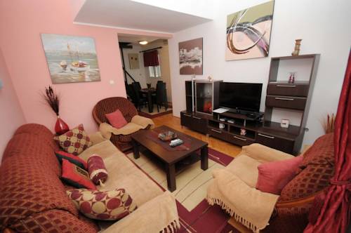 Budva Montenegro super código de descuento booking.com