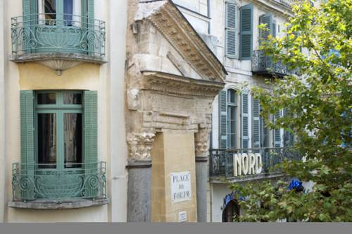 Arles France code de réduction super booking.com