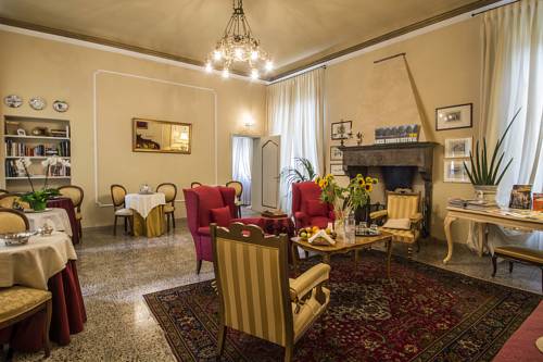 Lucques Italie code de réduction super booking.com
