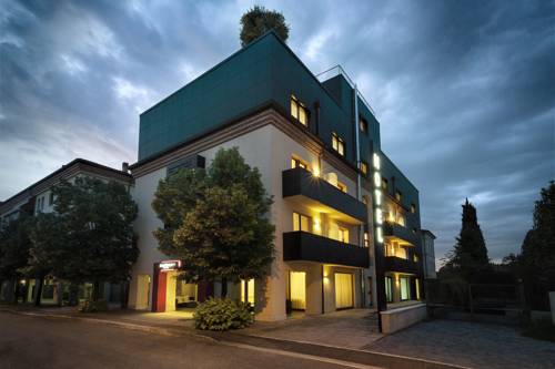 Verona Italia super código de descuento booking.com