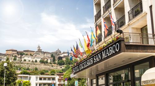 Bérgamo Italia super código de descuento booking.com