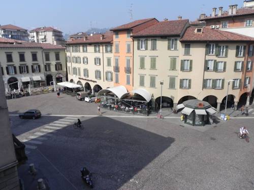 Bérgamo Italia super código de descuento booking.com