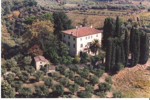 ルッカ イタリア スーパーディスカウントコード Lucca booking.com