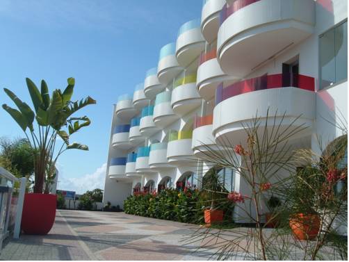 Porto Cesareo Italia super código de descuento booking.com