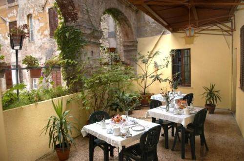 Perugia Italia super código de descuento booking.com