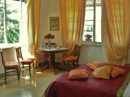 Pisa Italia super código de descuento booking.com