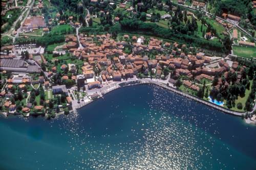 Porto Valtravaglia Italie code de réduction super booking.com