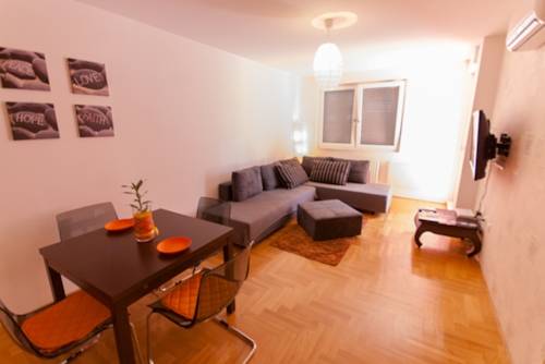 ザグレブ クロアチア スーパーディスカウントコード Zagreb booking.com